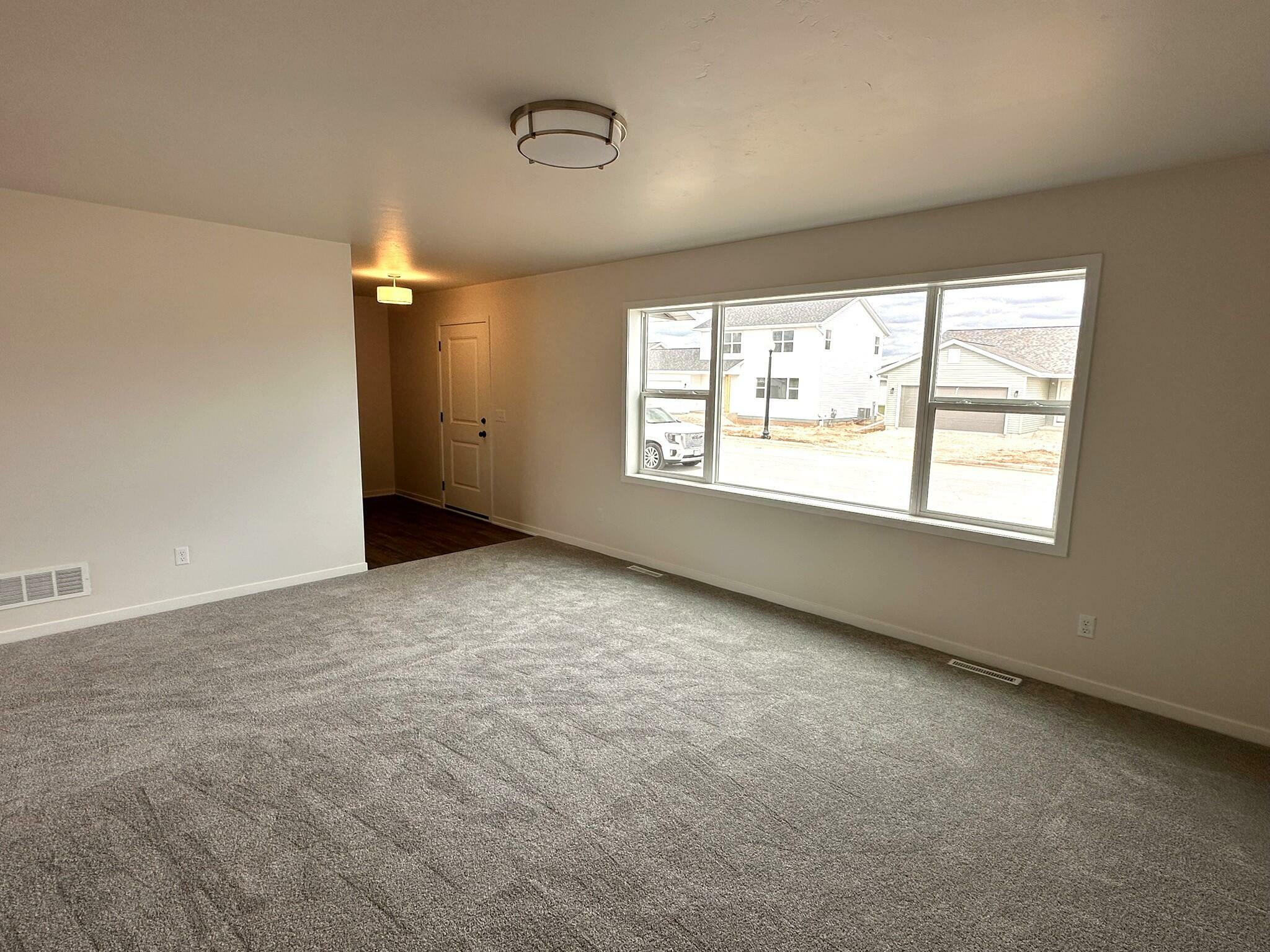 Property Photo: 1024 McNish Ct WI 53085