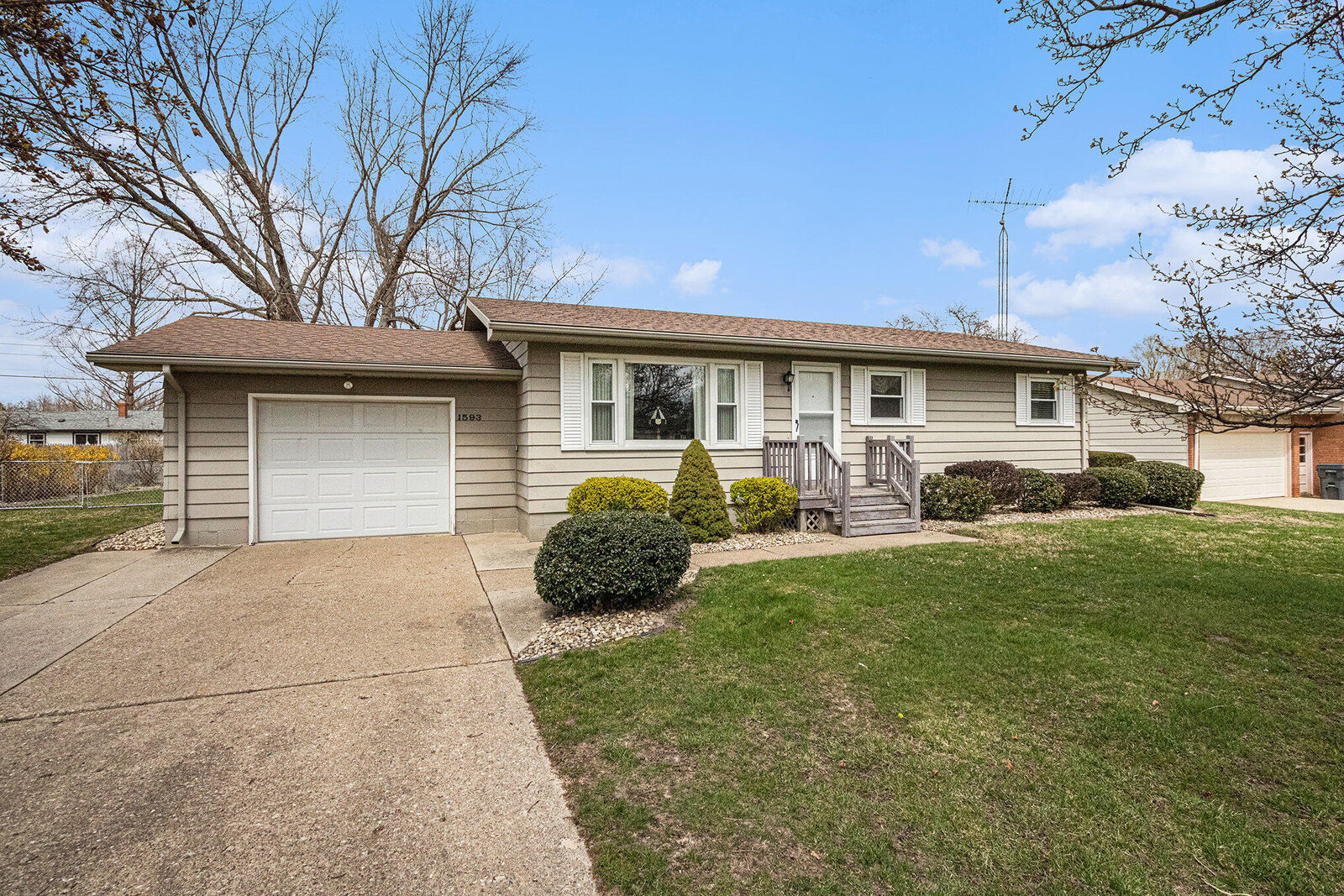 Property Photo: 1593 S Cherry Drive MI 49127