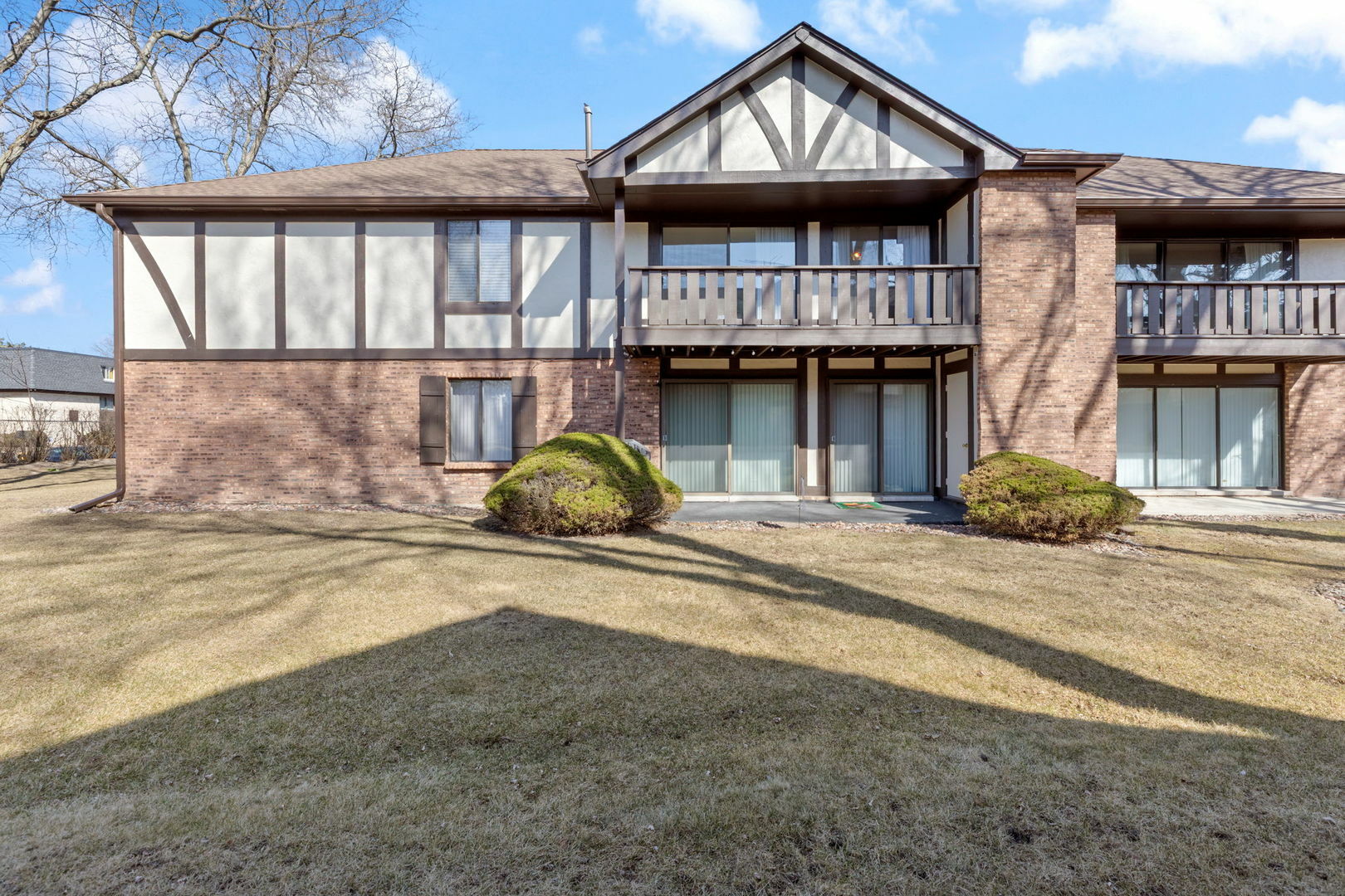 Property Photo: 8251 Mulberry Court 14C IL 60465