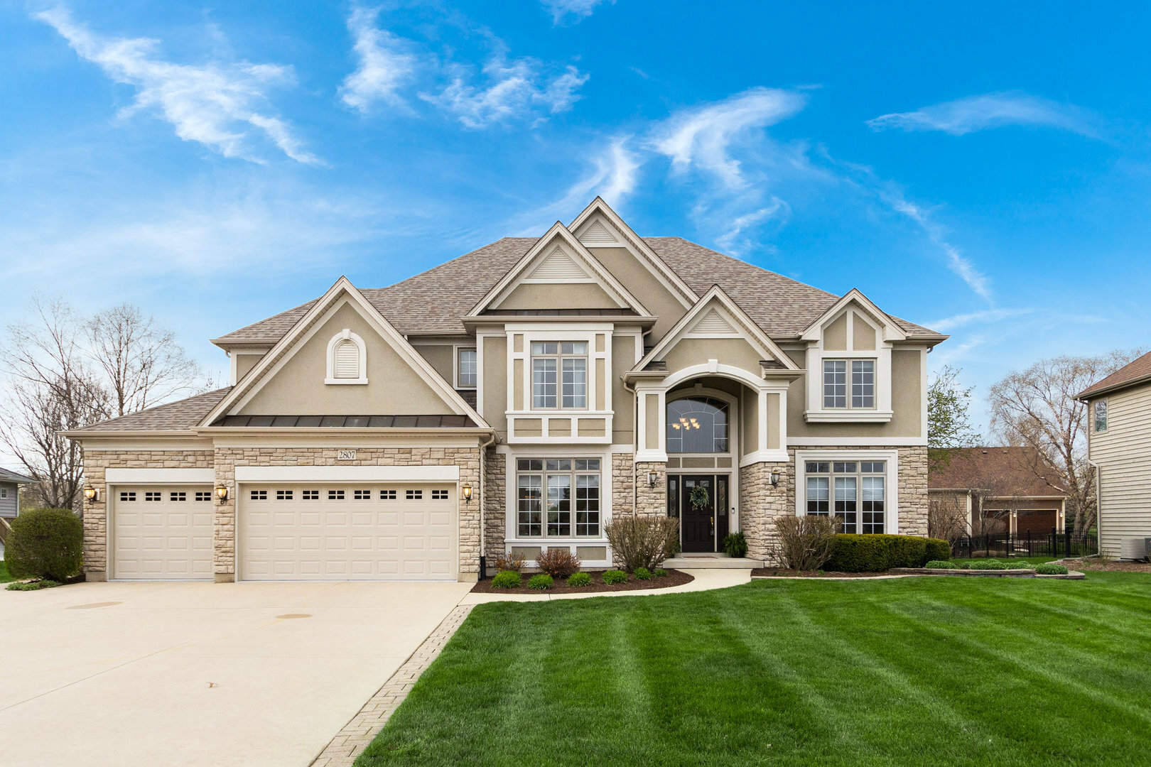 Property Photo: 2807 Weaver Lane IL 60510