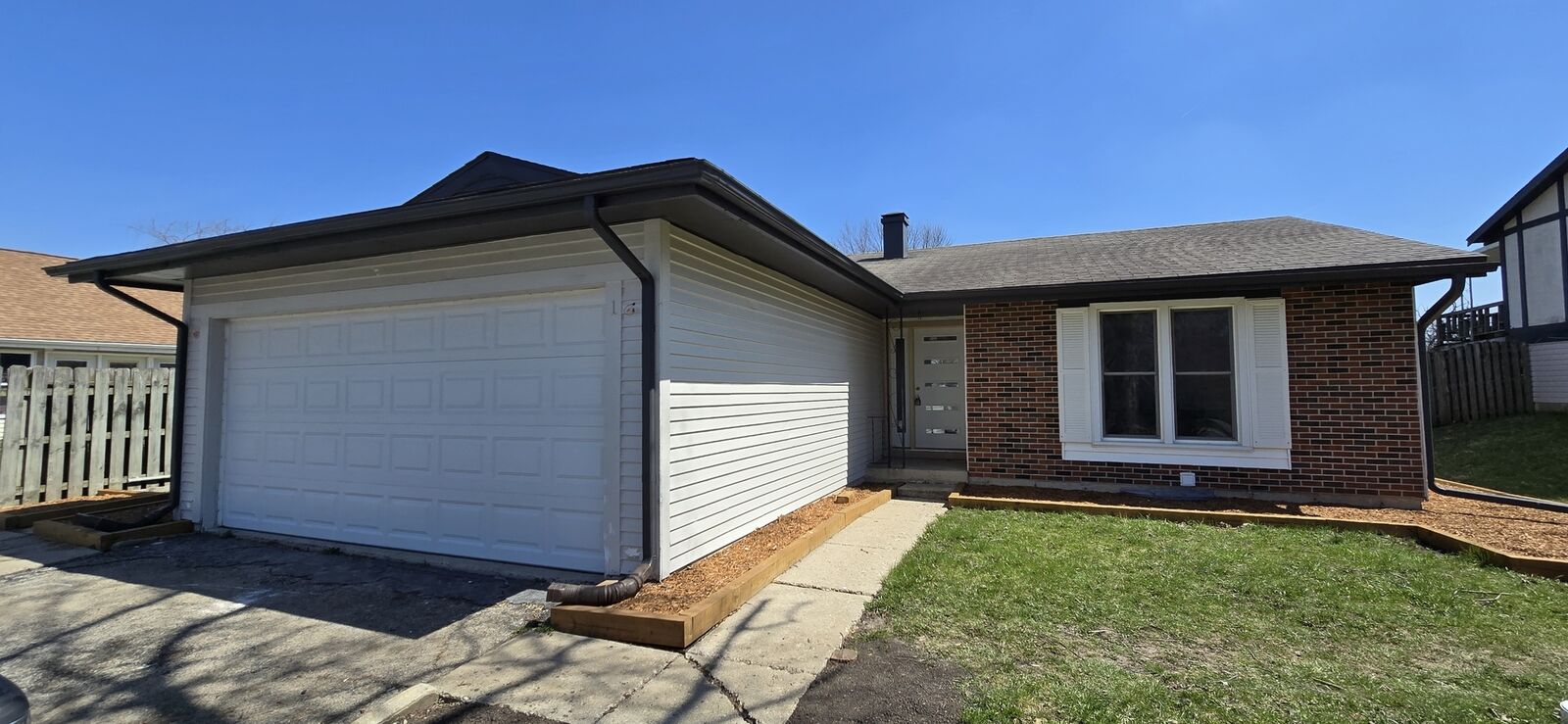 Property Photo:  1 Fernwood Court  IL 60446 