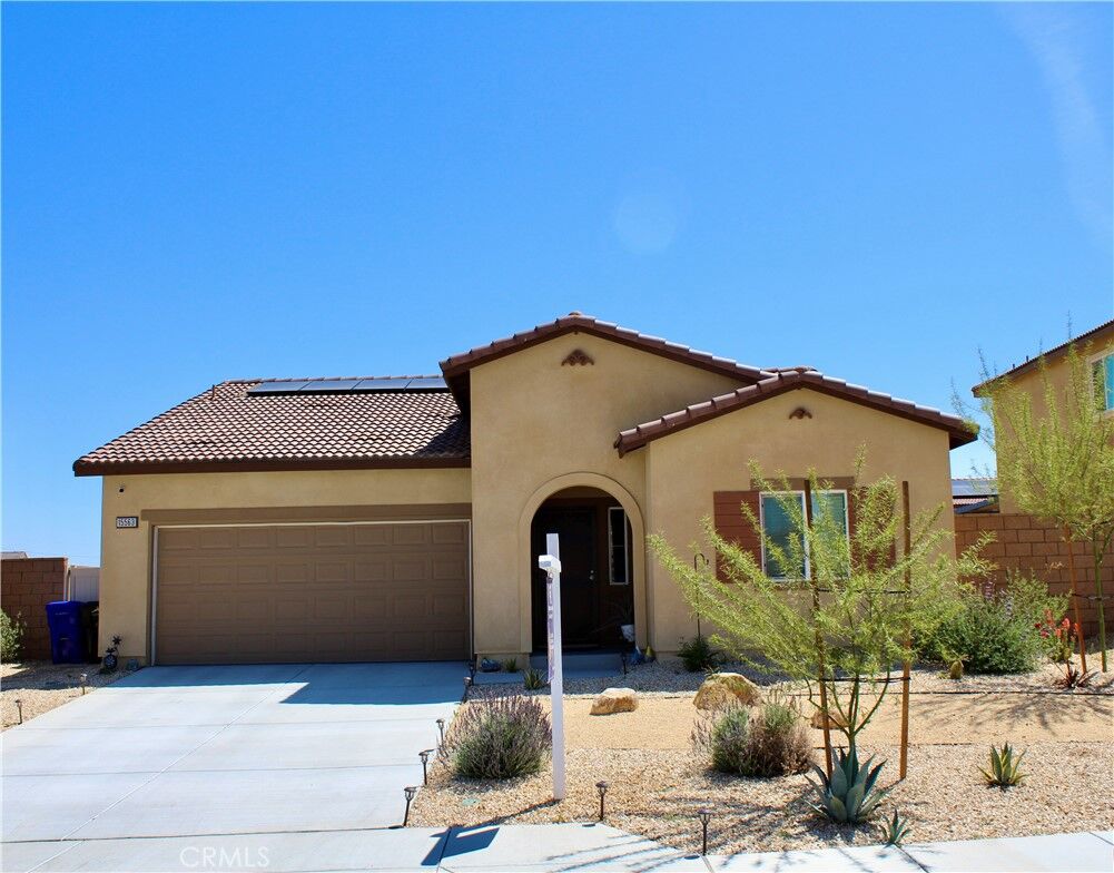 Property Photo:  15563 San Francisco Lane  CA 92394 