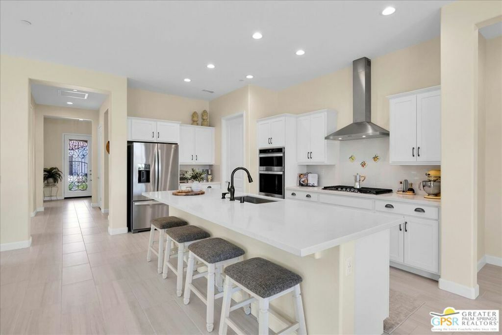 Property Photo: 28 Chablis CA 92270