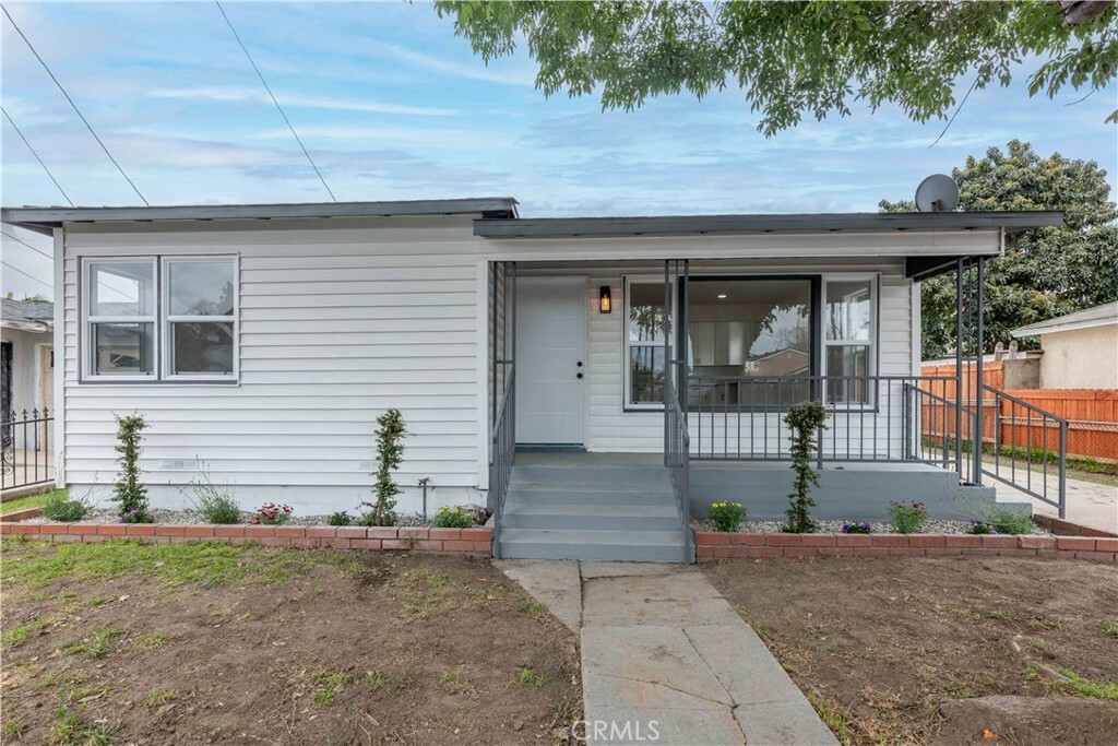 Property Photo:  15158 San Jose Avenue  CA 90723 