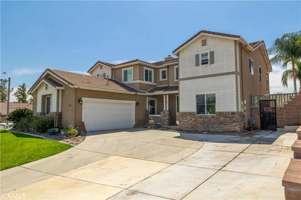 Property Photo: 29465 Siderite Circle CA 92584