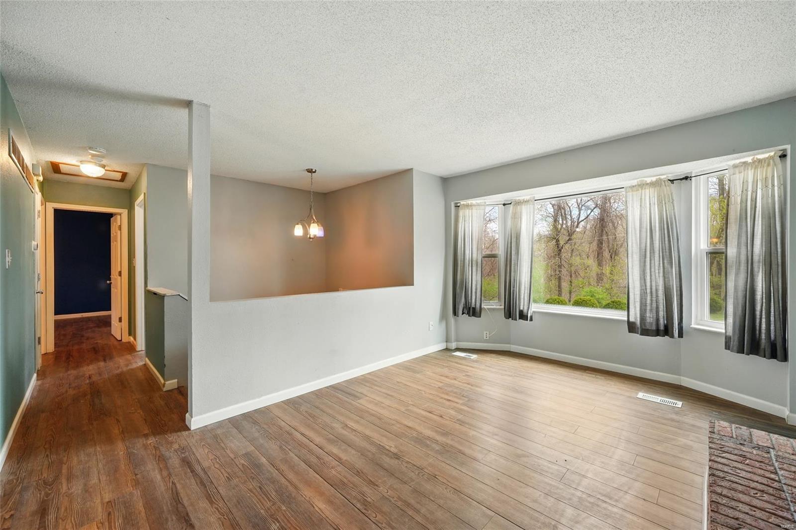 Property Photo:  1121 New Towne Road  MO 63010 