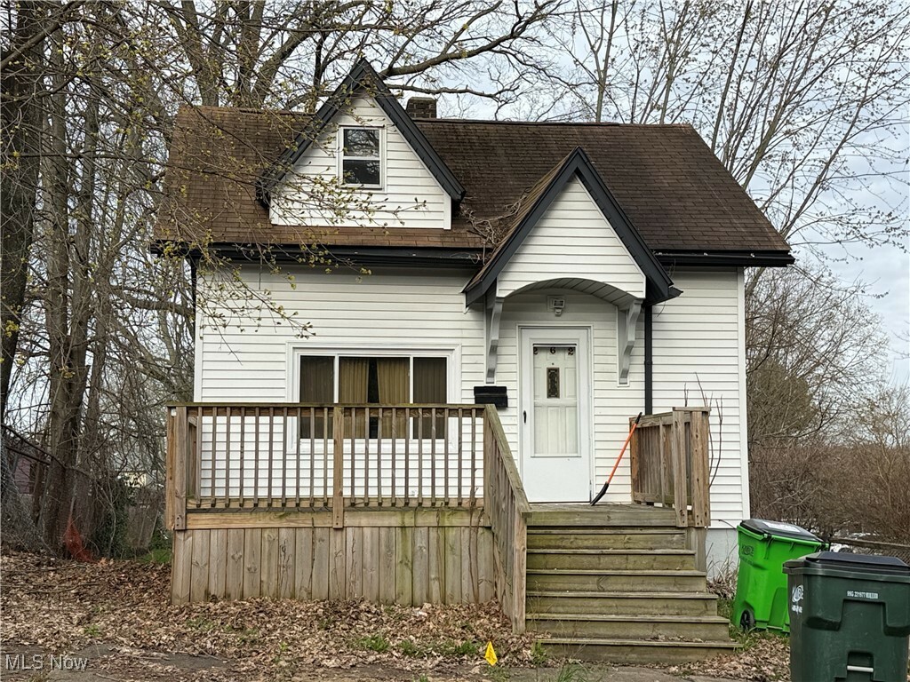 Property Photo: 262 3rd Street NE OH 44203