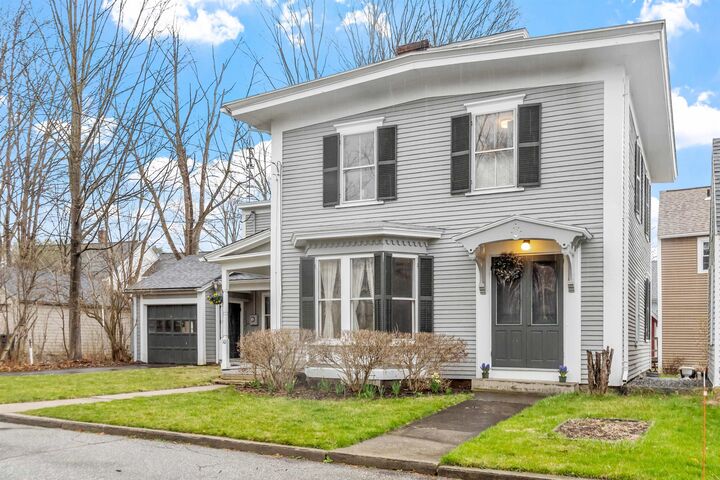 Property Photo: 10 Crescent Street NH 03086