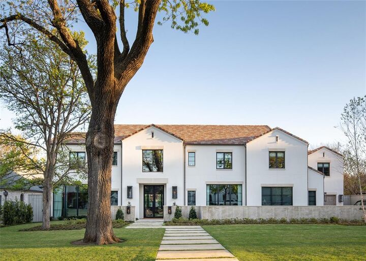 Property Photo: 4306 Gloster Road TX 75220