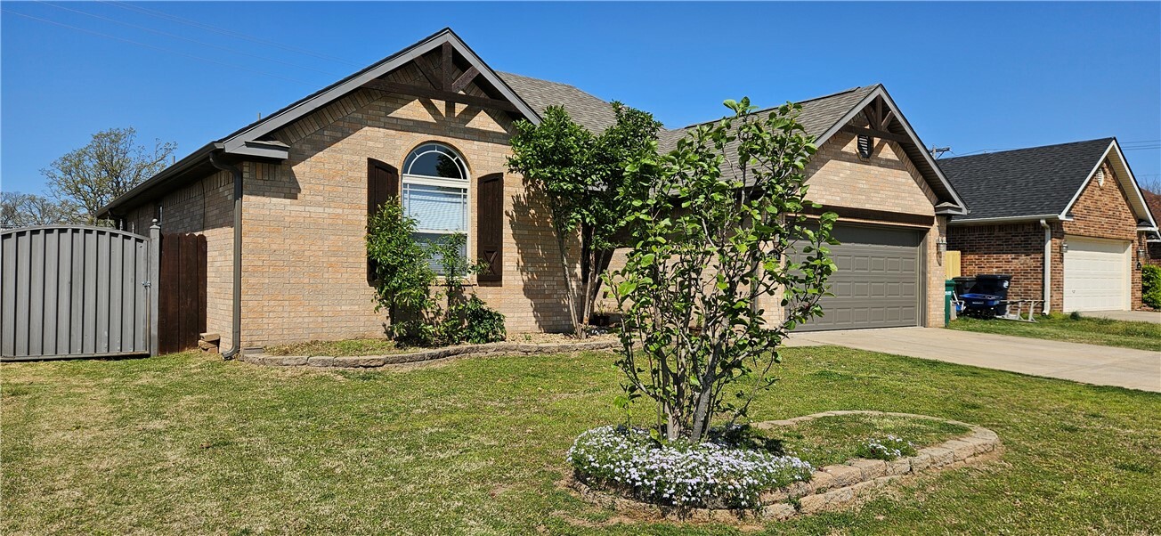 Property Photo: 3204 3rd Street AR 72758