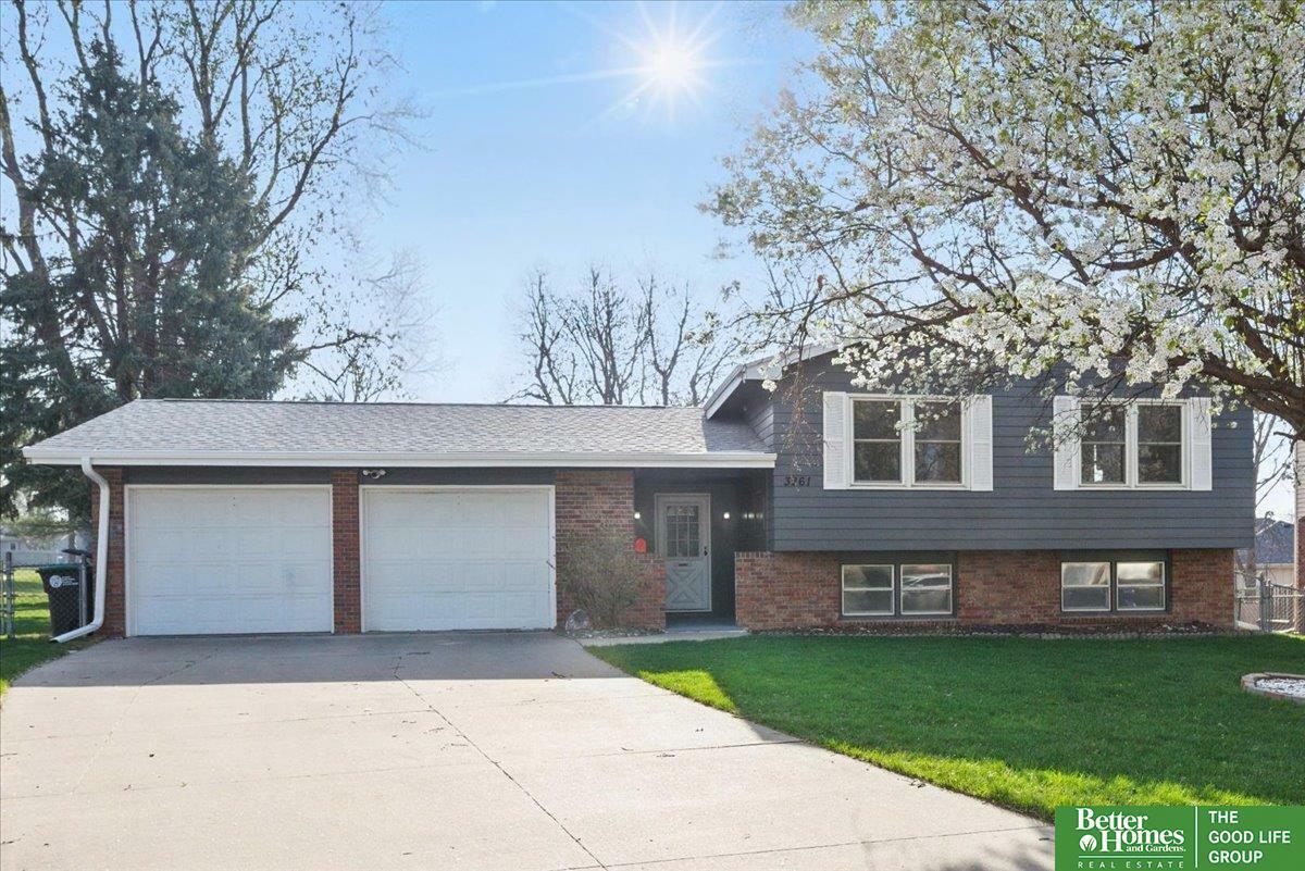 Property Photo: 3261 S 131st Circle NE 68144