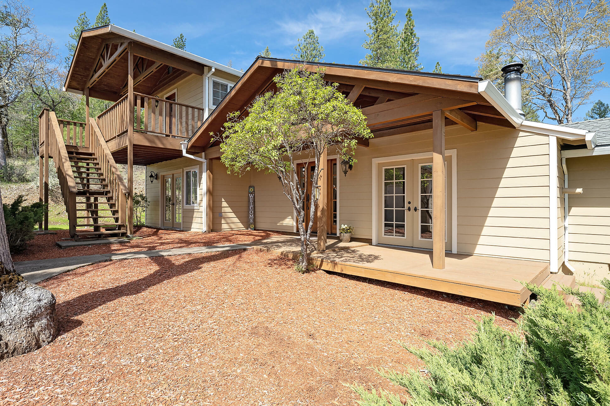 Property Photo: 778 Ragsdale Road OR 97541