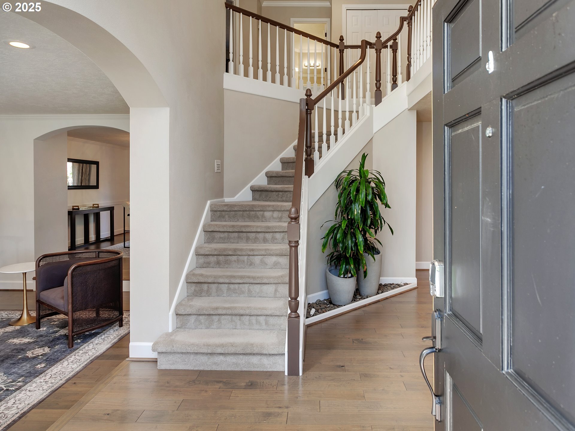 Property Photo: 5665 Grand Oaks Dr OR 97035