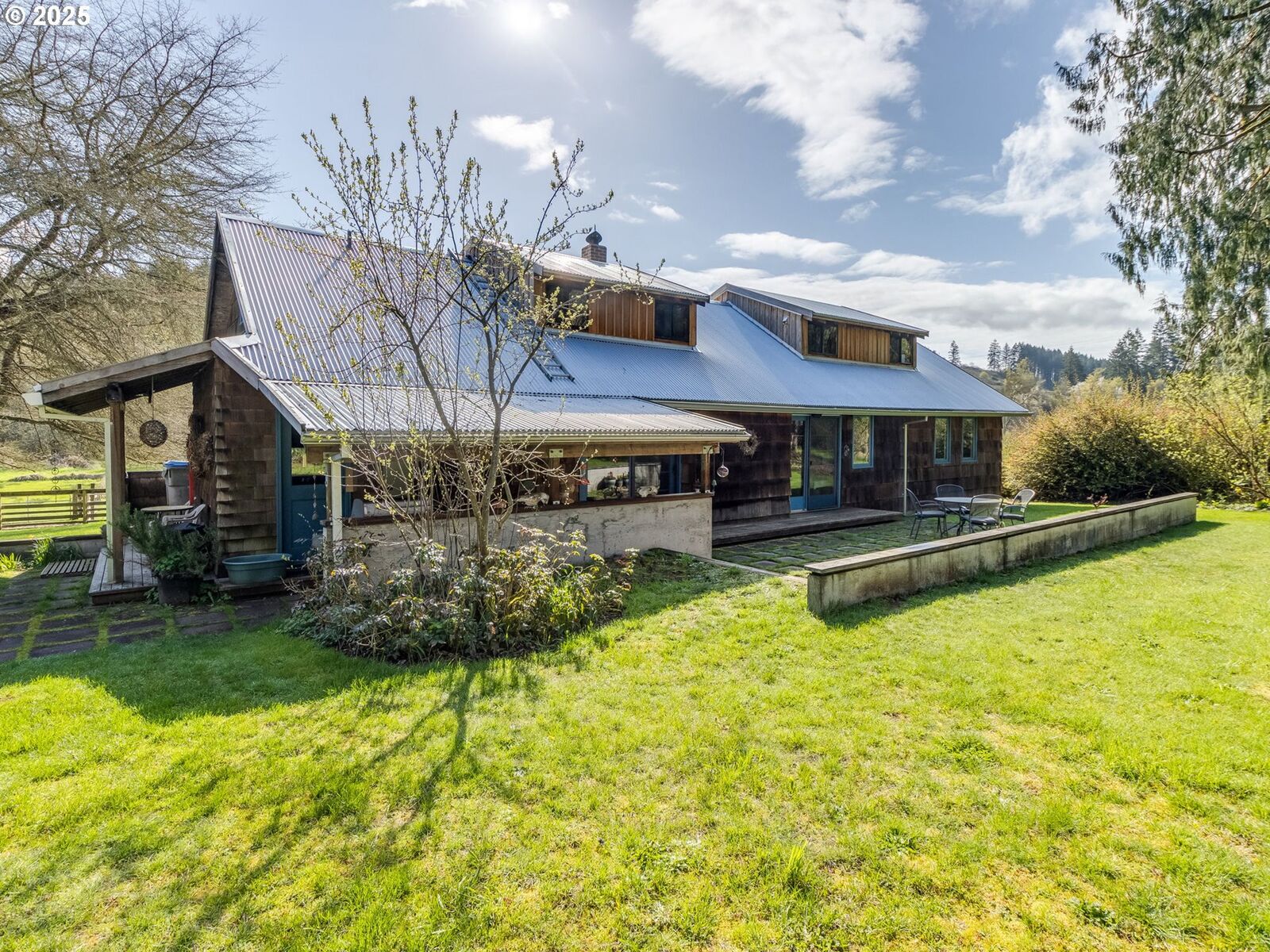 Property Photo:  14703 NW Killin Rd  OR 97106 