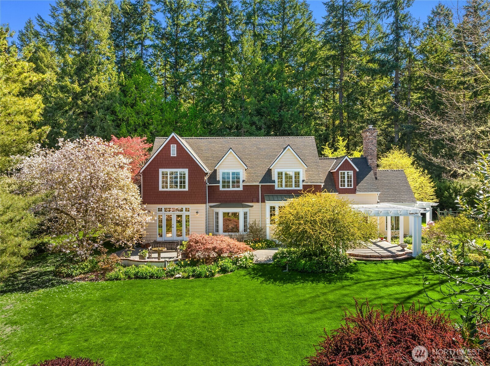 Property Photo: 10565 Mandus Olson Road NE WA 98110