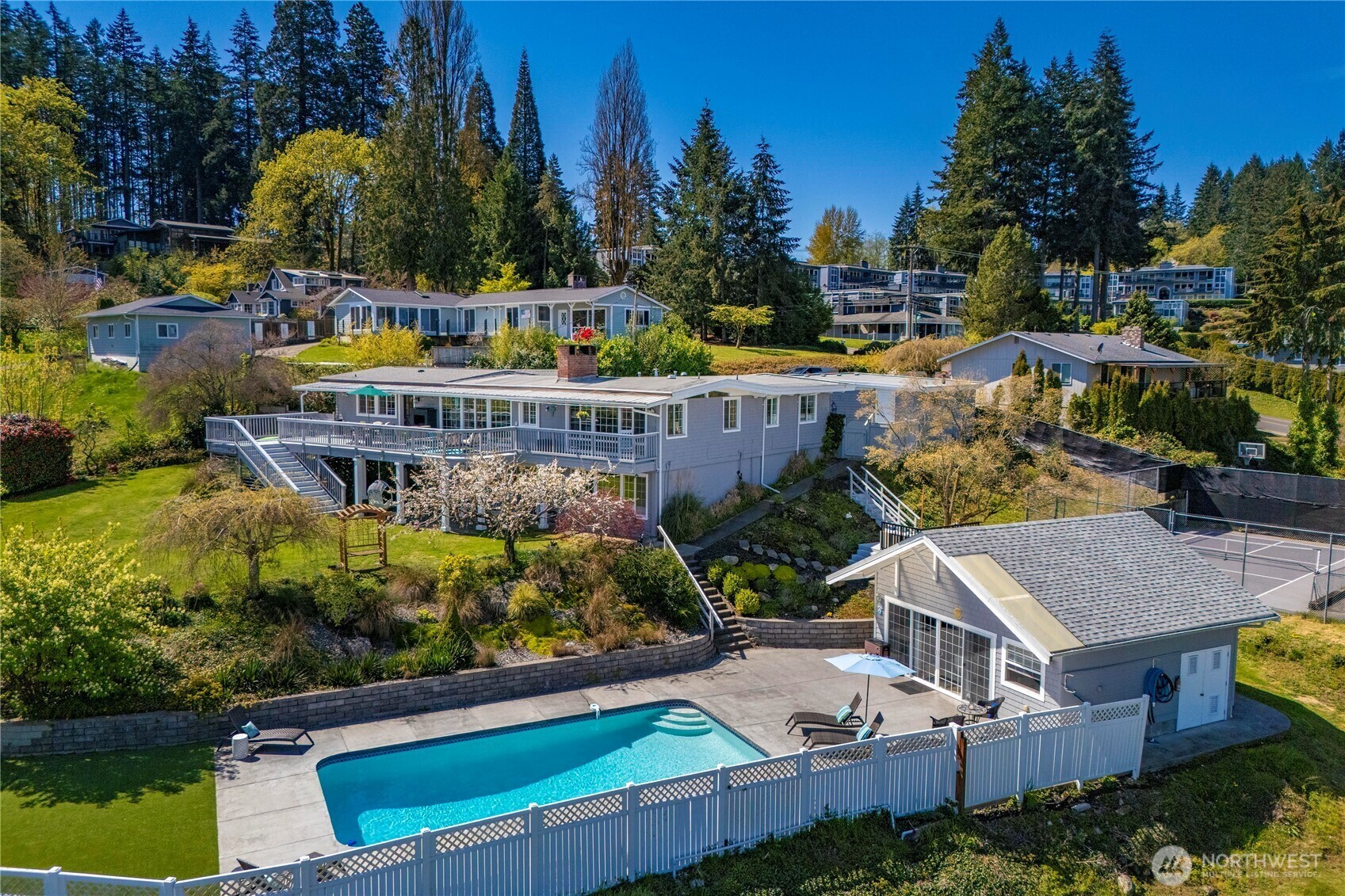 Property Photo:  7501  Stinson Avenue  WA 98335 