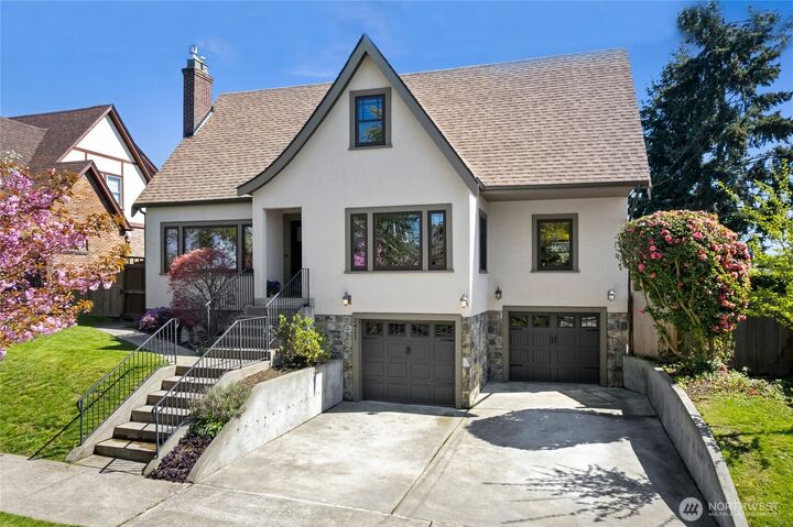 Property Photo:  2411 N Washington Street  WA 98406 