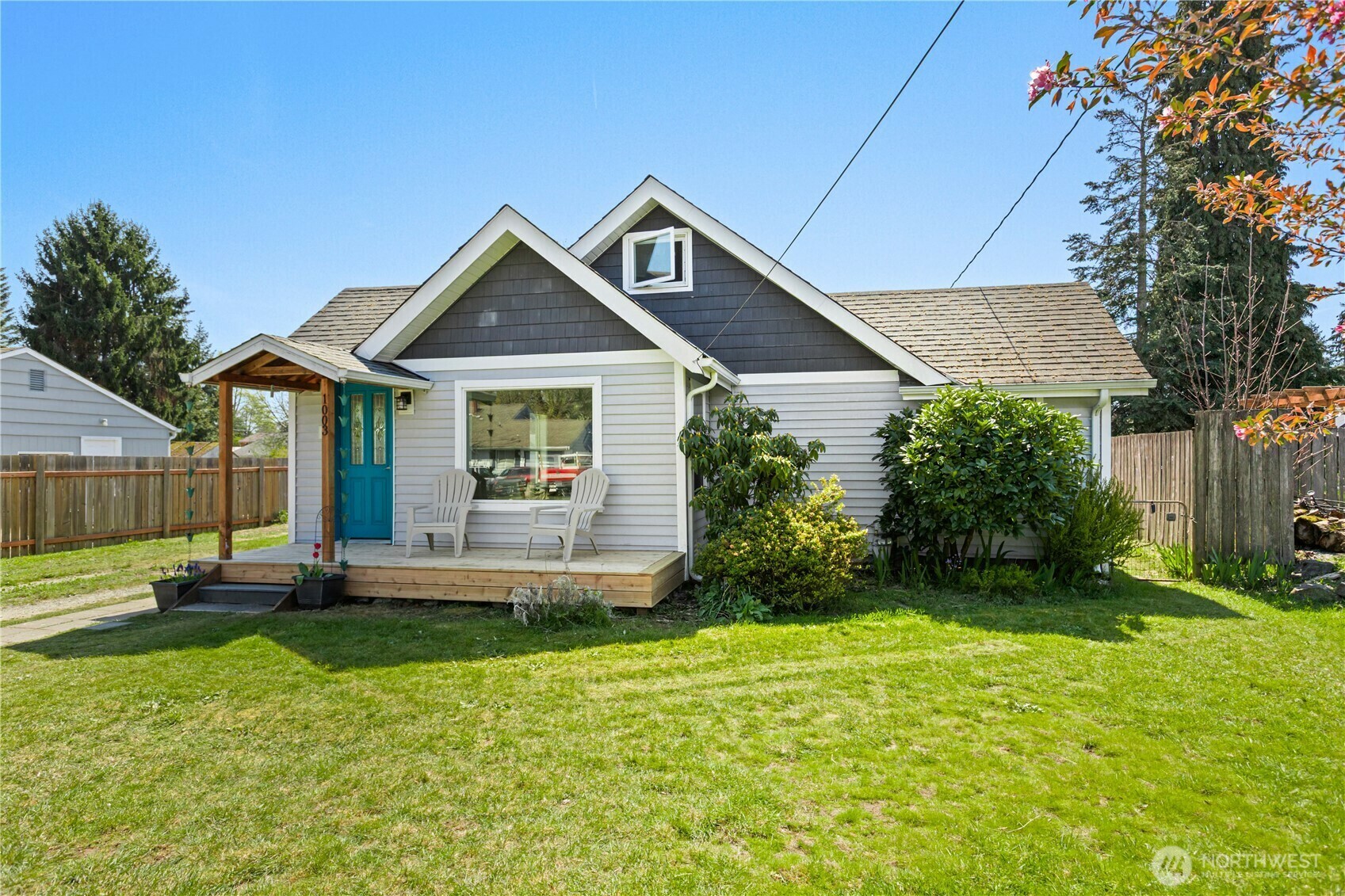 1003 SW 125th Street  Seattle WA 98146 photo