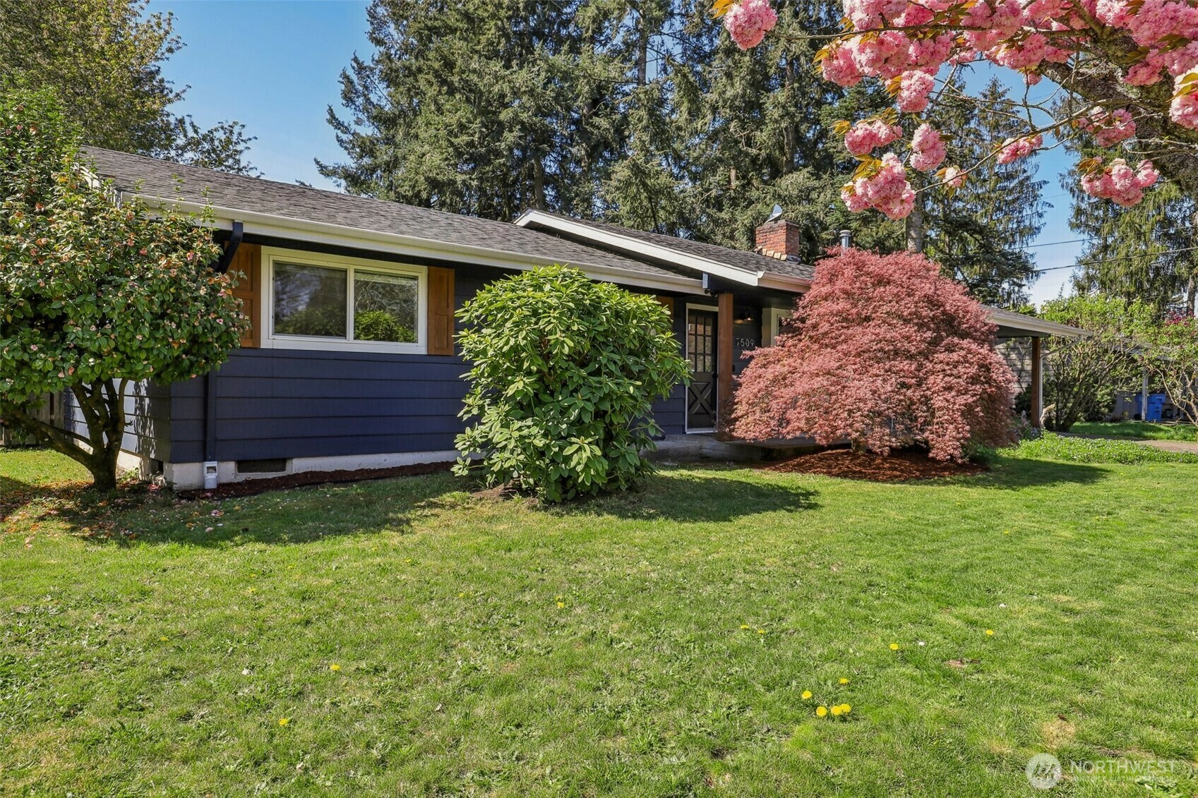 Property Photo: 7509 Delaware Lane WA 98664