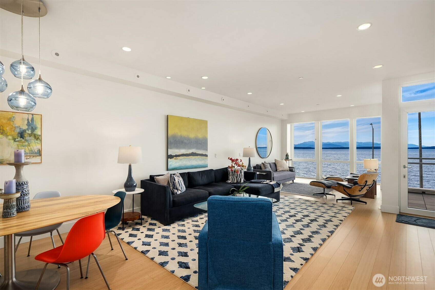 Property Photo: 1514 Alki Avenue SW WA 98116