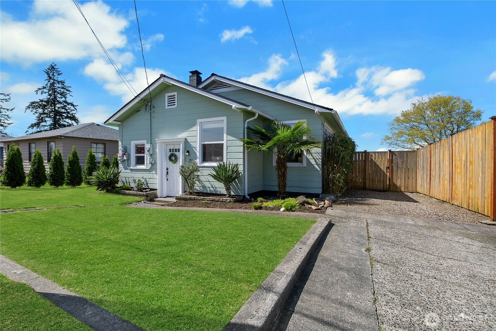 32 S Arizona Avenue  Tacoma WA 98409 photo