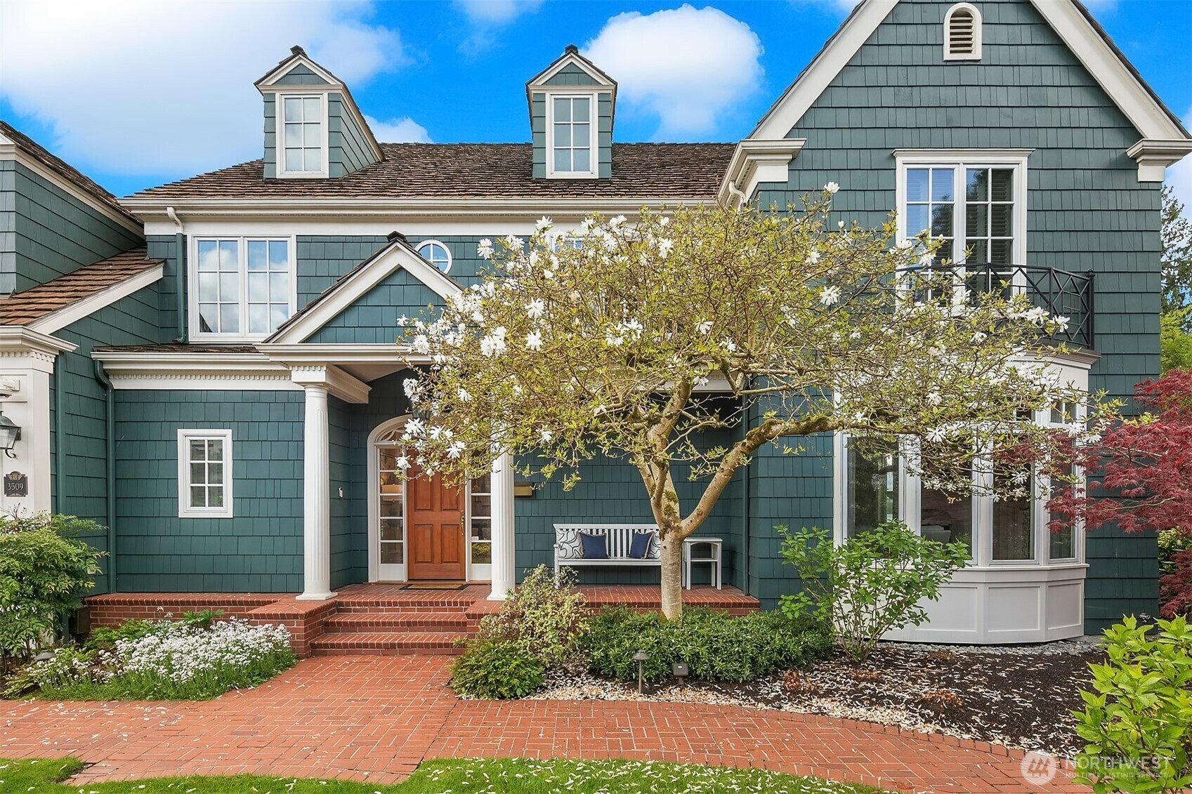 Property Photo: 3509 43rd Avenue NE WA 98105