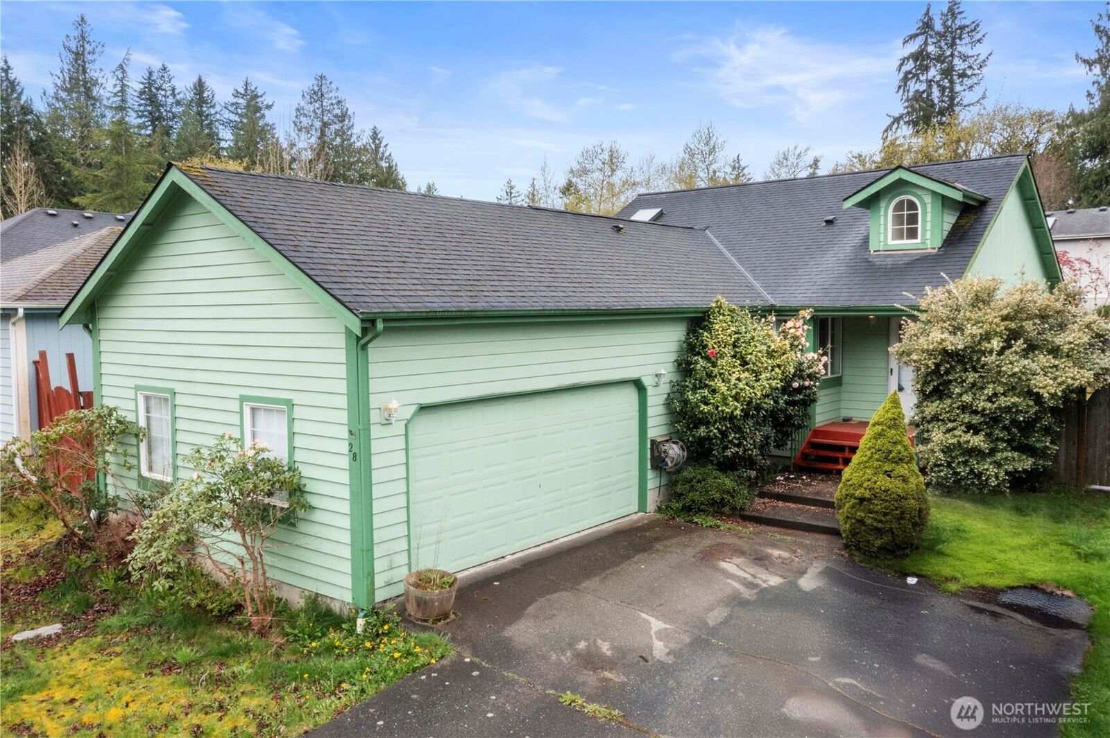 Property Photo: 28 83rd Drive SE WA 98258
