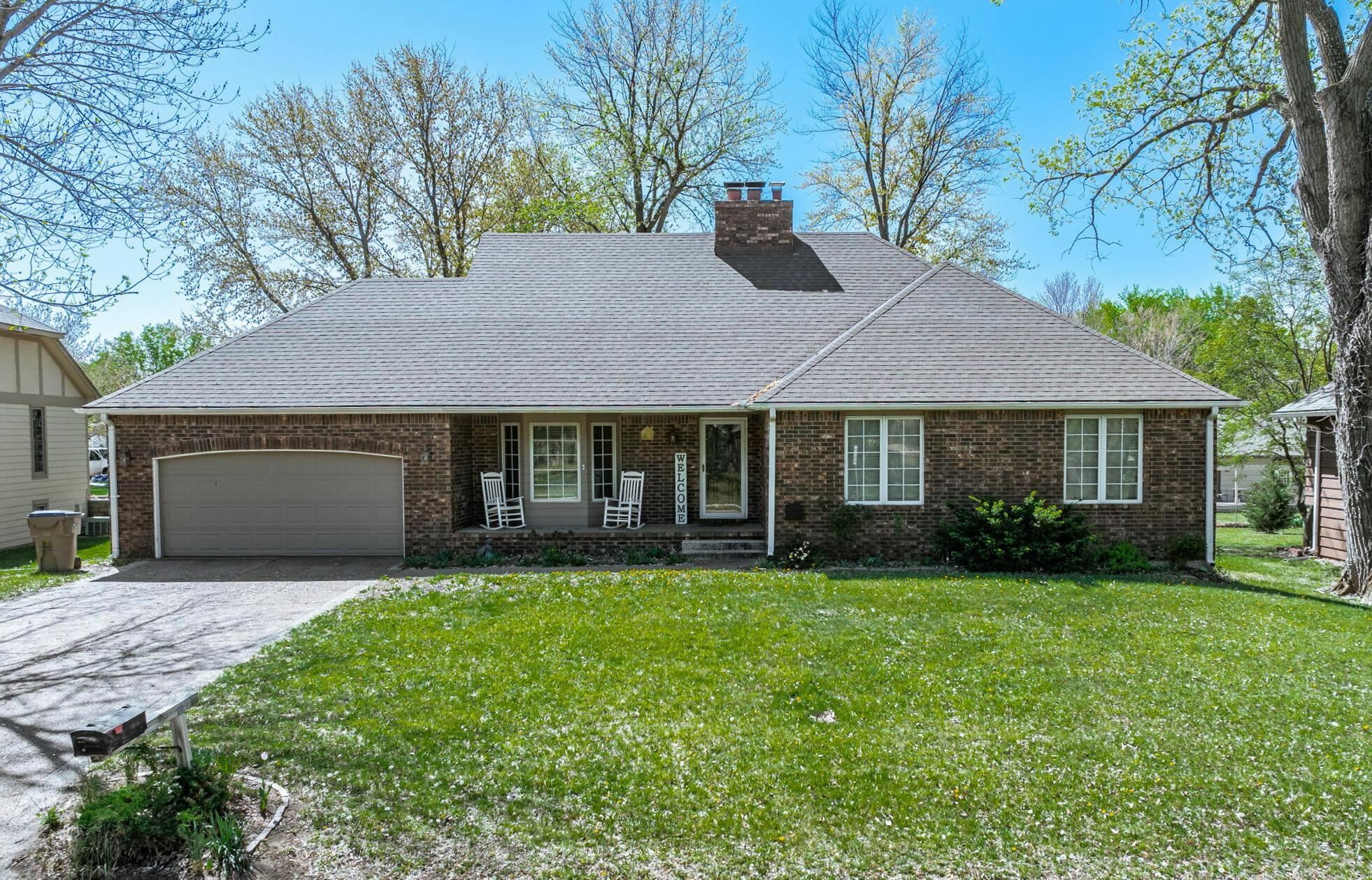 1407 E Hickory Br  Derby KS 67037 photo