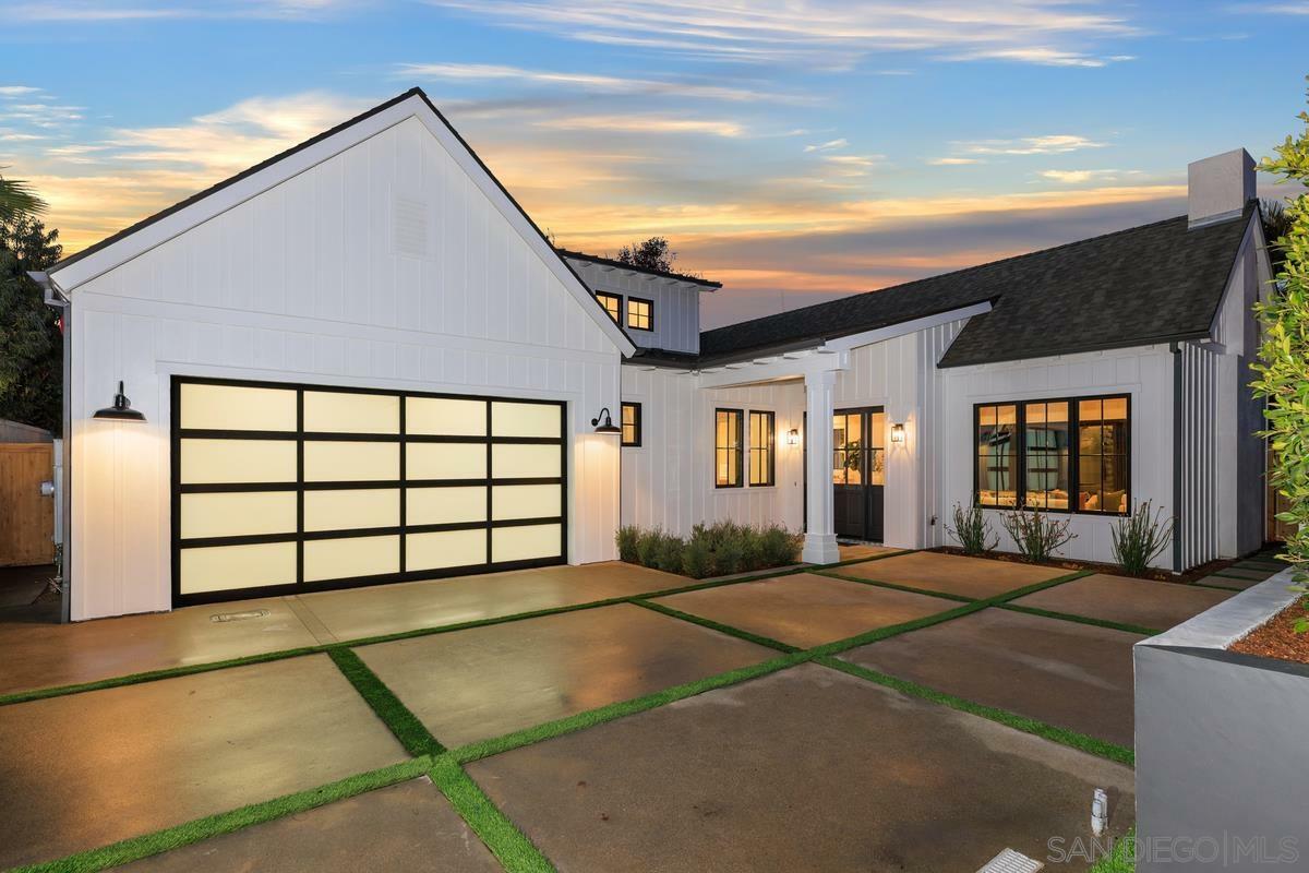 Property Photo: 804 Hygeia CA 92024