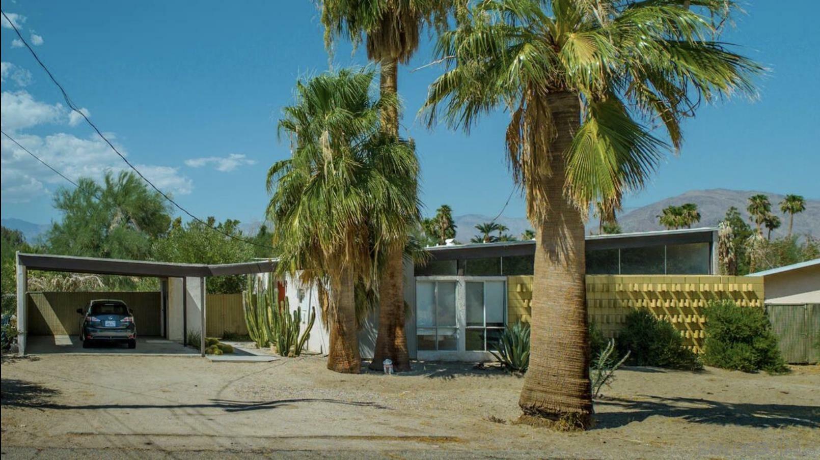 Property Photo: 354 Wranglers Dr CA 92004