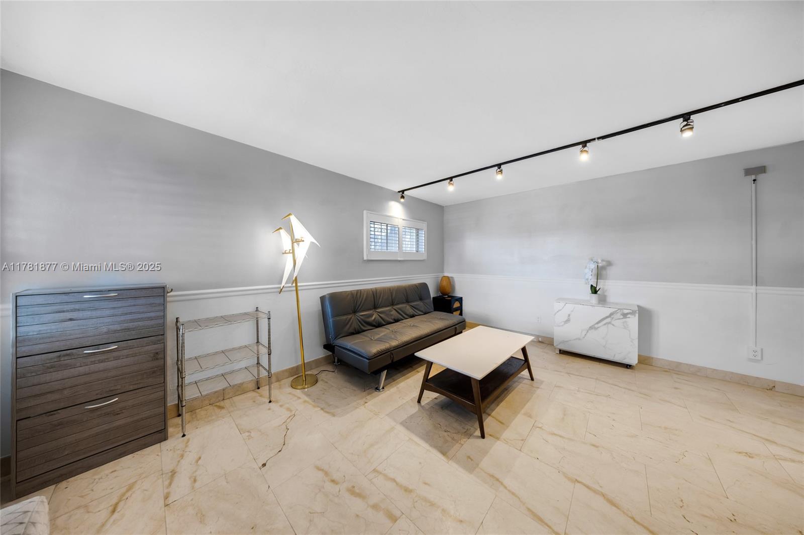 Property Photo:  759 Meridian Ave 2  FL 33139 