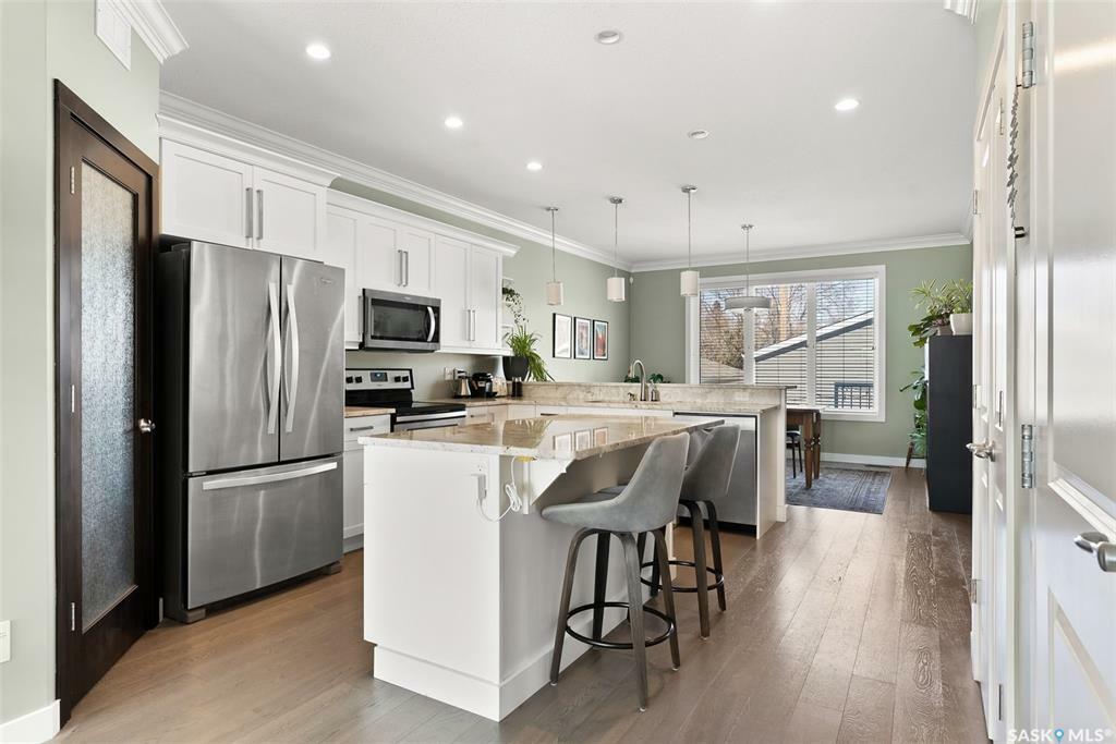 Property Photo:  3124 Hill Avenue  SK S4S 0W3 