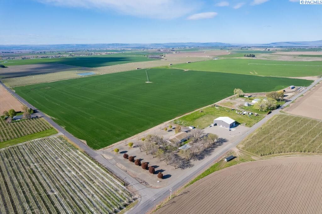 Property Photo:  Nka Dogwood  WA 99301 