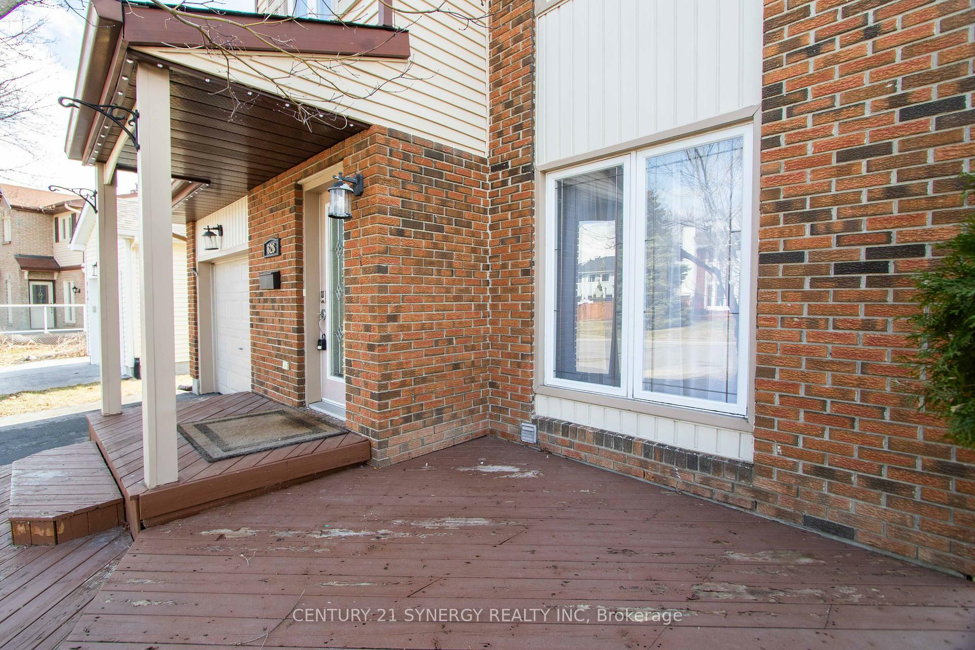 Property Photo: 626 Simoneau Way ON K4A 1P4