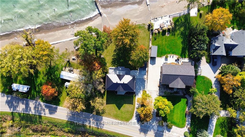Property Photo: 18574 Erie Shore Drive ON N0L 1A0