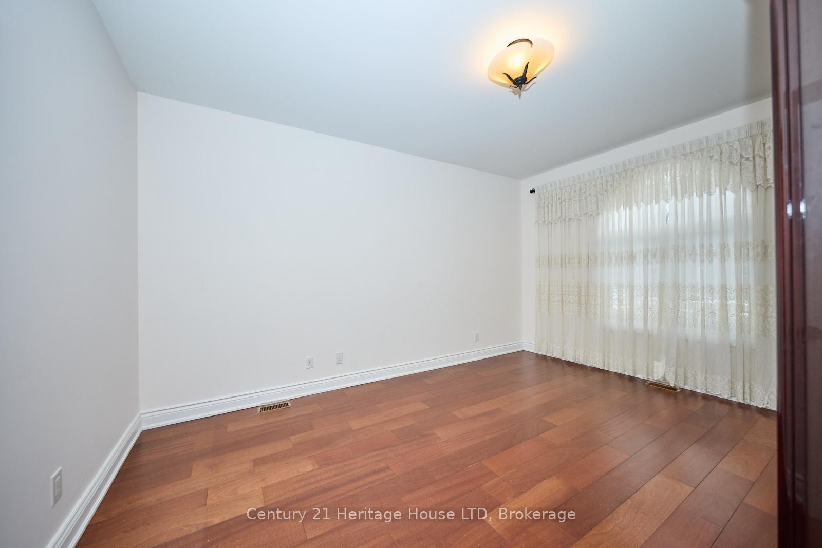 Property Photo:  3244 Grove Avenue  ON L0S 1N0 