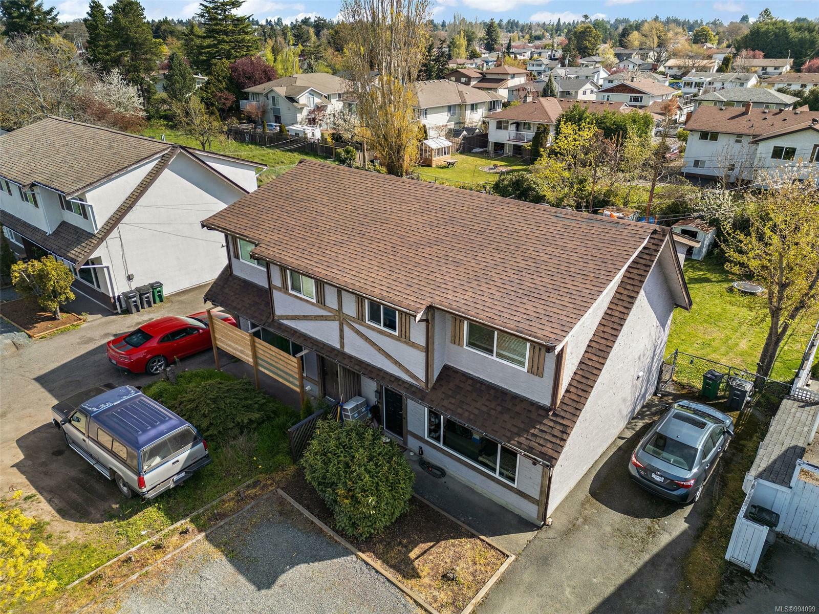 Property Photo:  3979 Shelbourne St  BC V8N 3E1 
