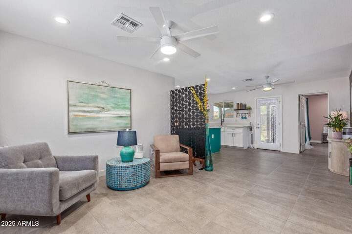 Property Photo:  313 W Utopia Road  AZ 85027 