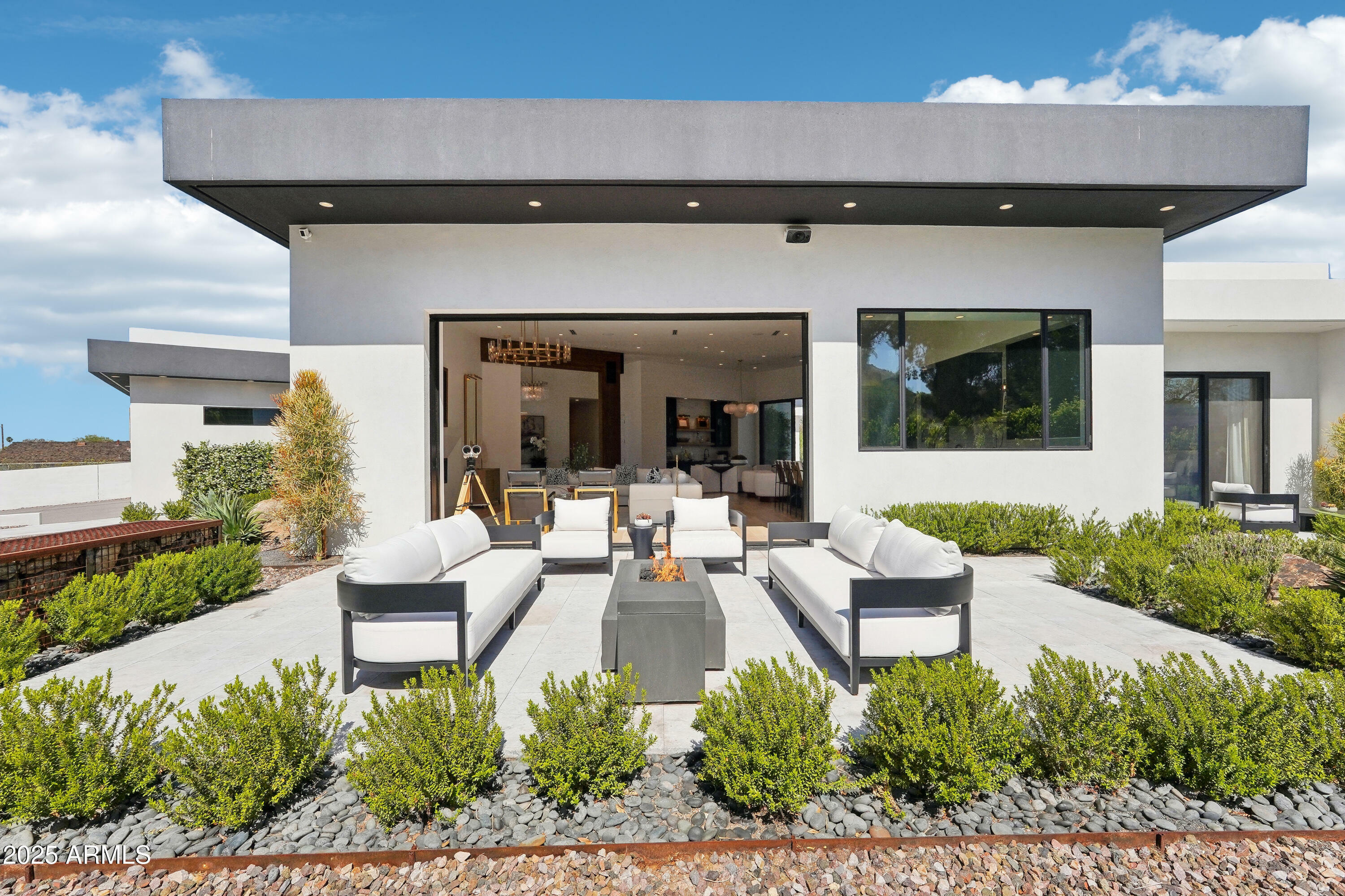 Property Photo: 4502 E Solano Drive AZ 85018