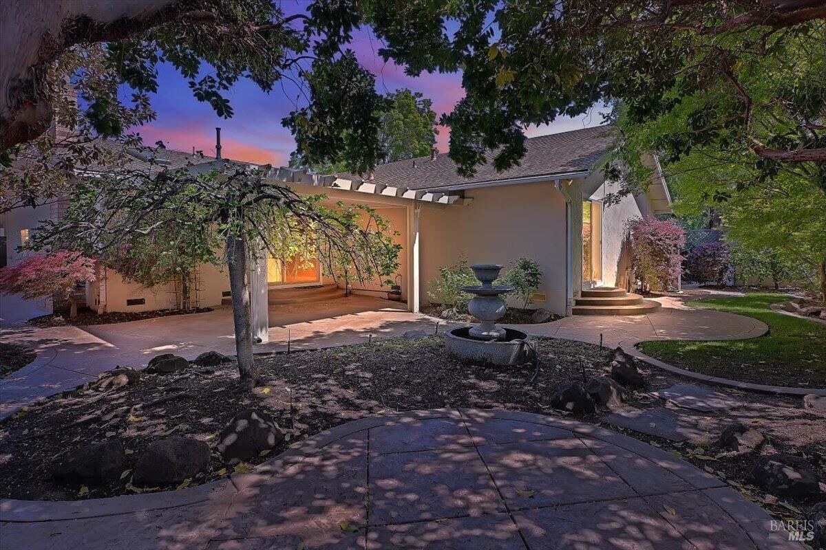 Property Photo: 581 Werner Way CA 95688