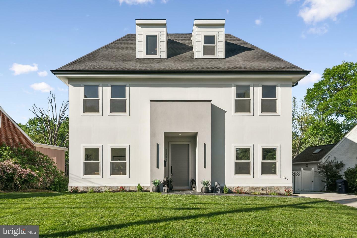 Property Photo: 1313 Bayliss Drive VA 22302