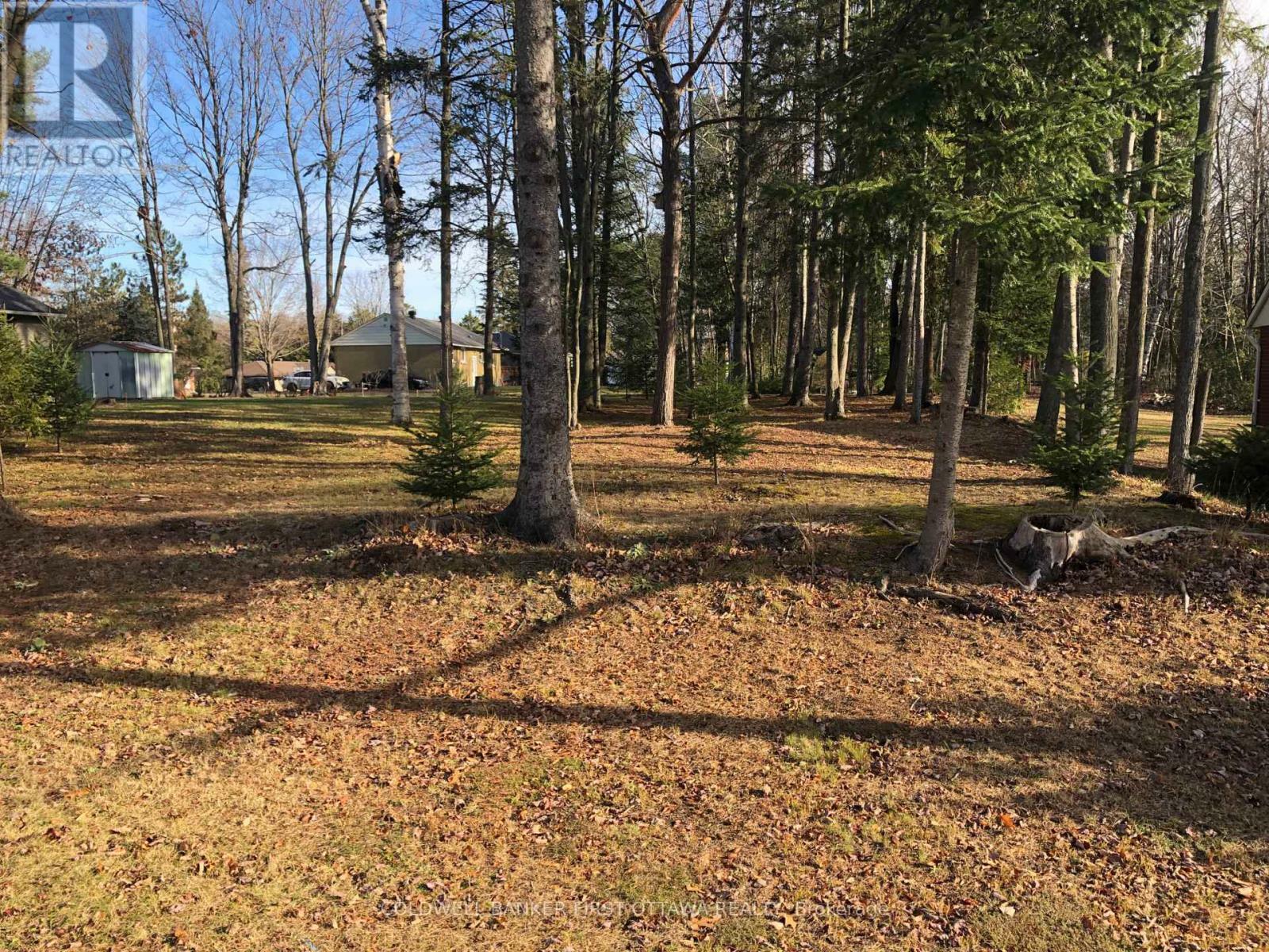 Property Photo: 65 Vaan Drive ON K2G 0C2