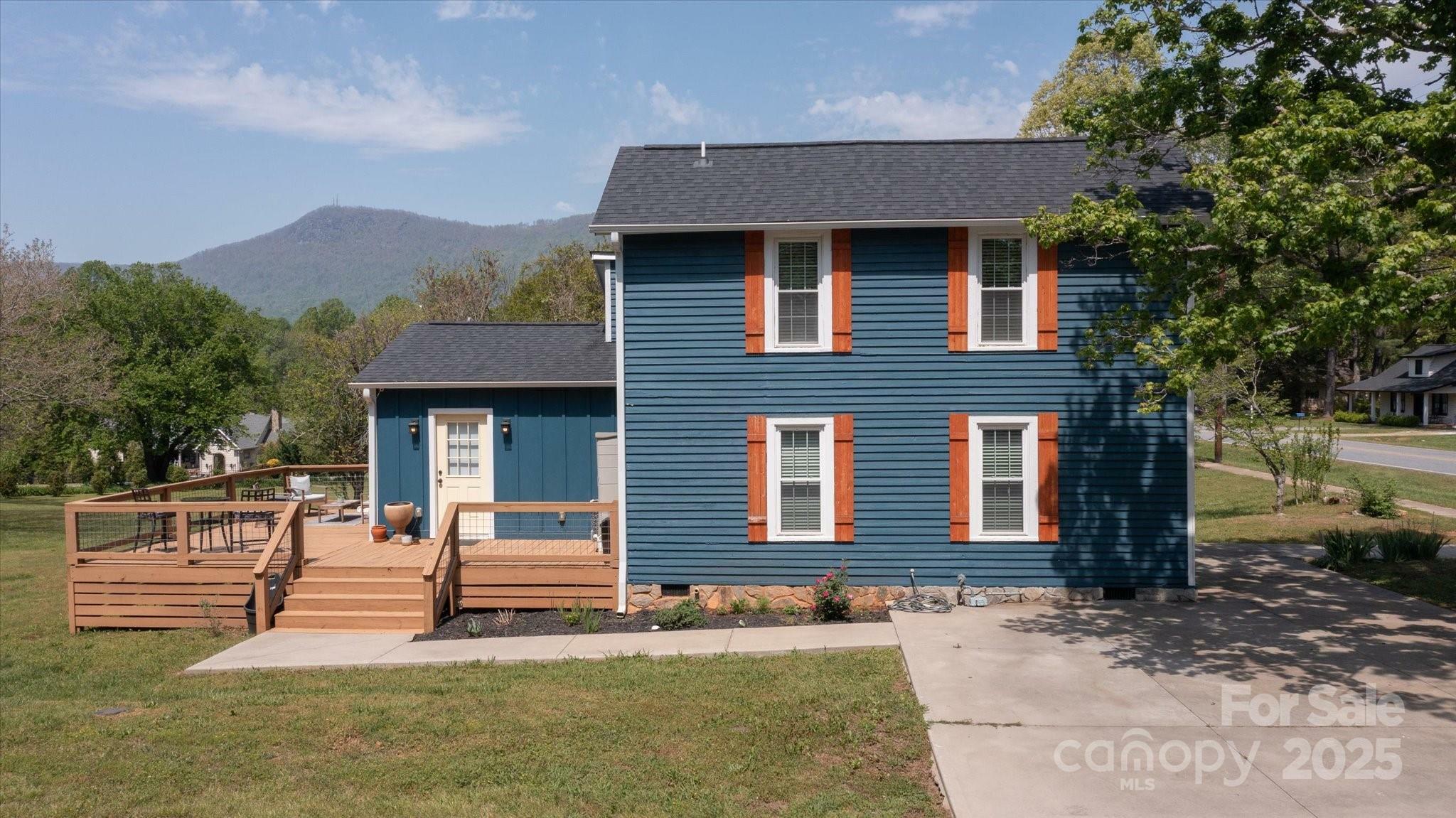 Property Photo: 270 S Peak Street NC 28722