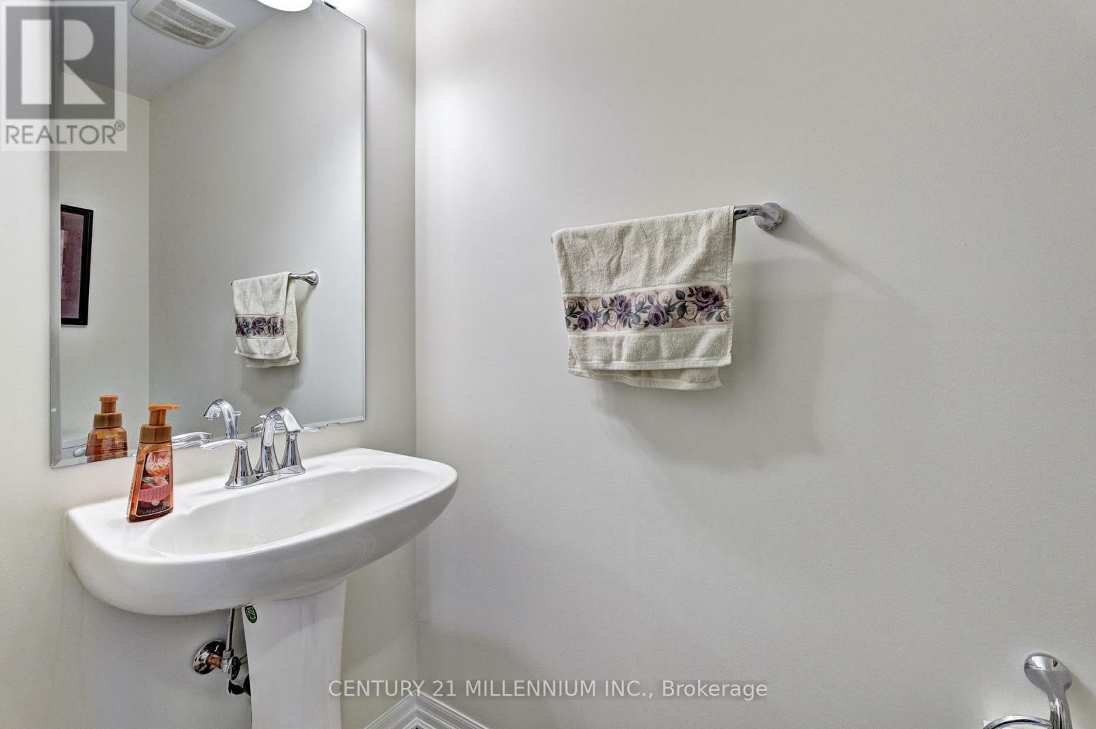 Property Photo: 3044 Preserve Drive ON L6M 4L9