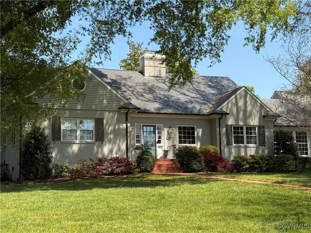 Property Photo: 3802 Sulgrave Road VA 23221