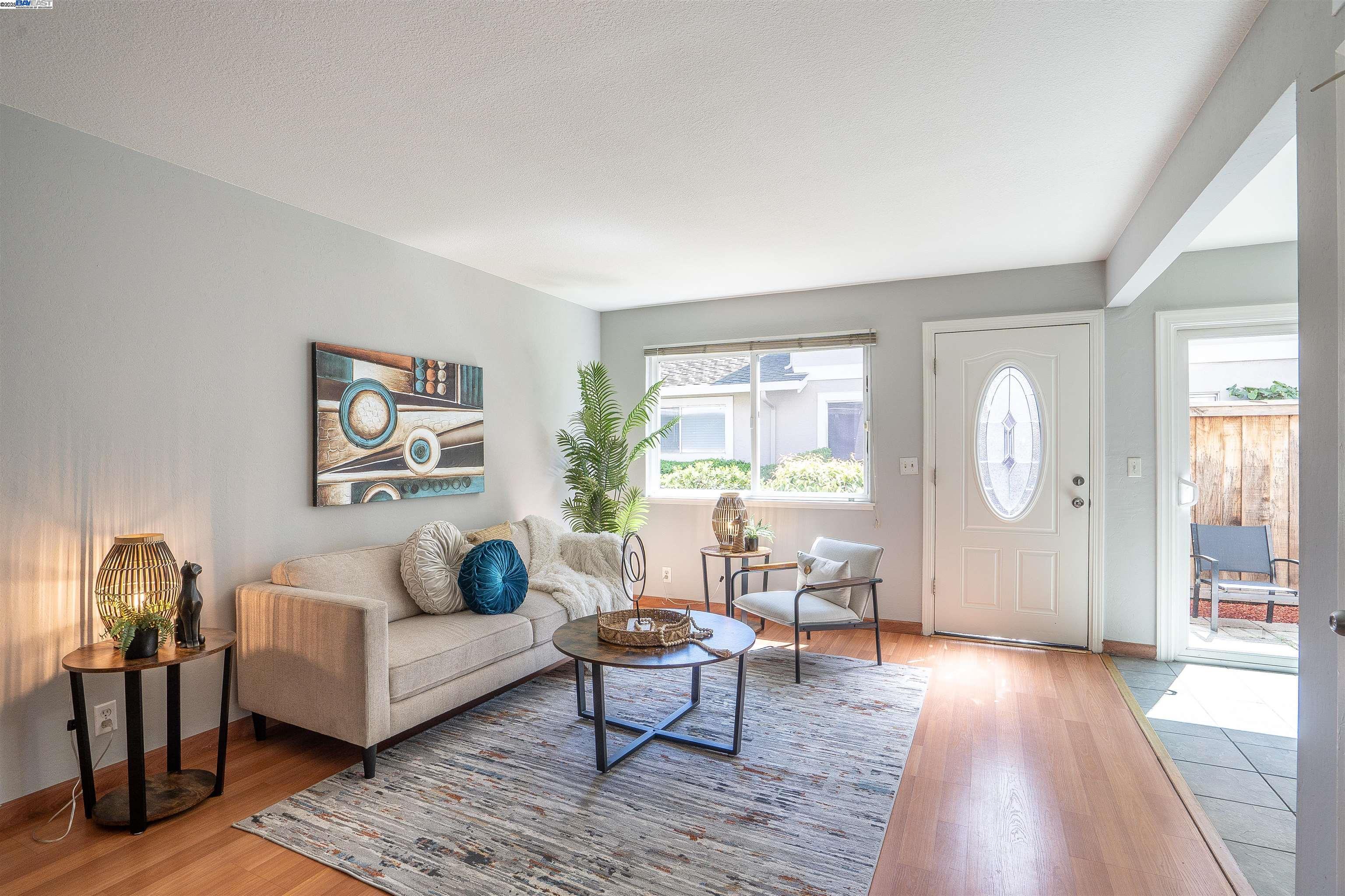 Property Photo:  325 San Miguel Ct 2  CA 95035 
