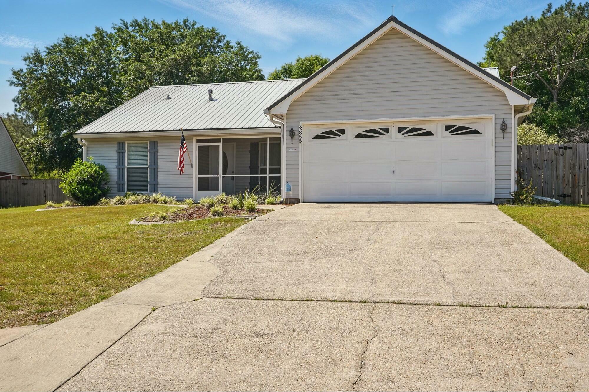 Property Photo: 2855 Penney Lane FL 32539