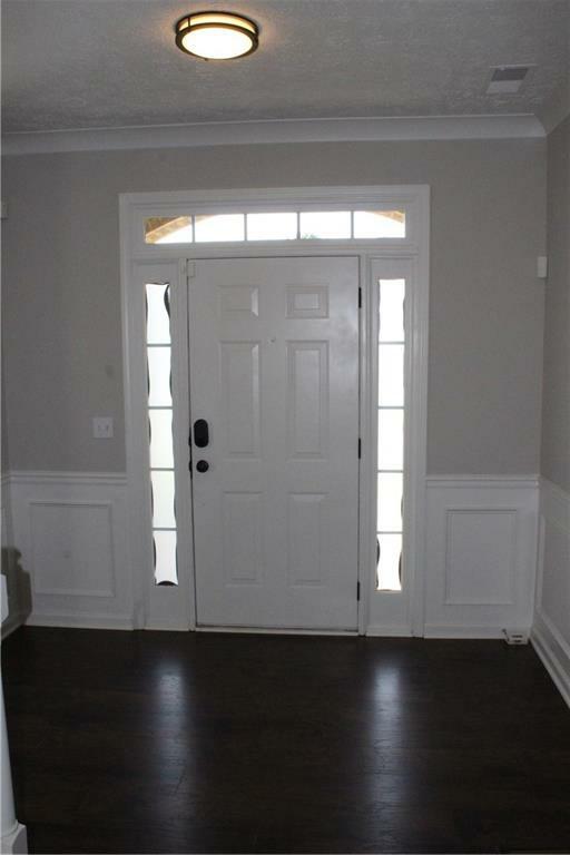 Property Photo: 3152 Spruce Way GA 30349