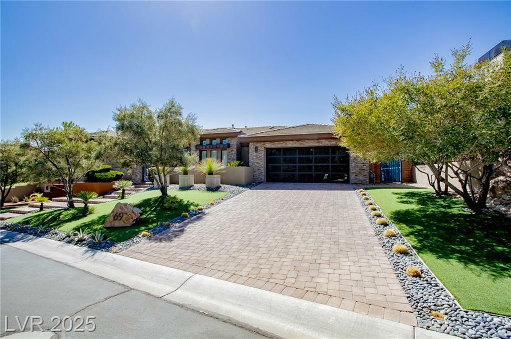 69 Hawk Ridge Drive  Las Vegas NV 89135 photo