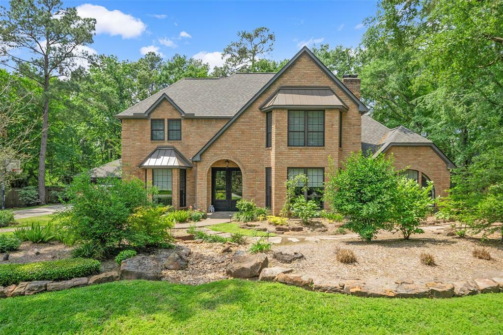 Property Photo: 10 Firefall Court TX 77380